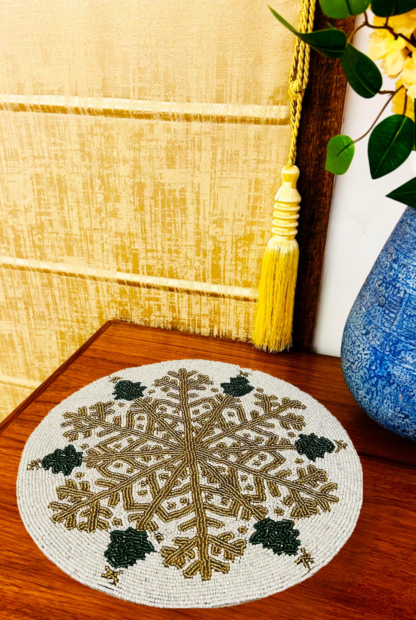 Handmade Beaded Placemat / Tablemat – 14" Round | Antique Gold & Silver snowflake design | White, Gold and Green colour
