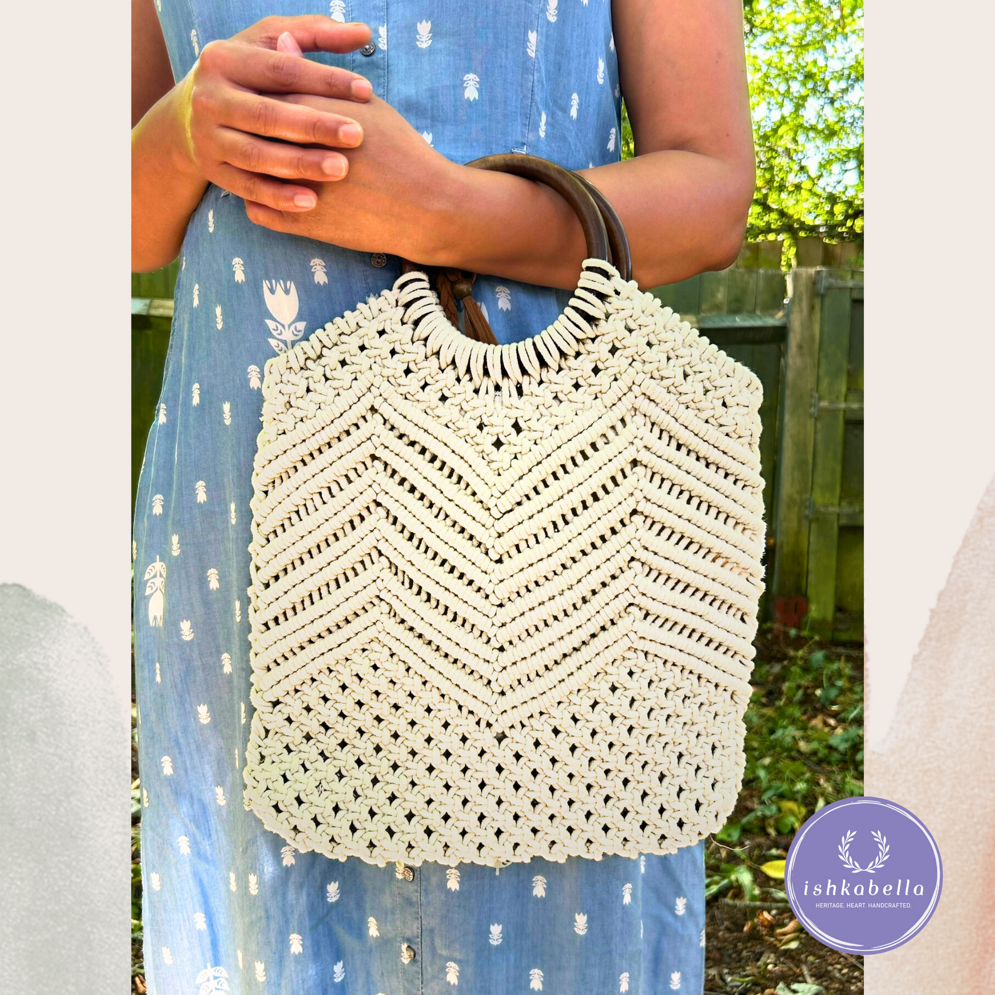 Handwoven White Macramé Tote Bag with Wooden Handle – Elegant Boho Shoulder Bag for Women